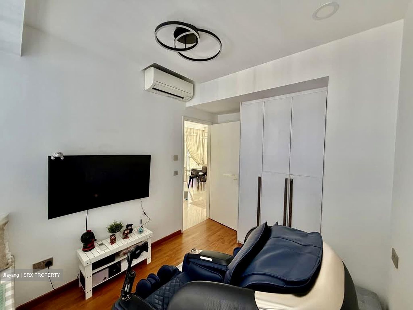 The Parc Condominium (D5), Condominium #568855081